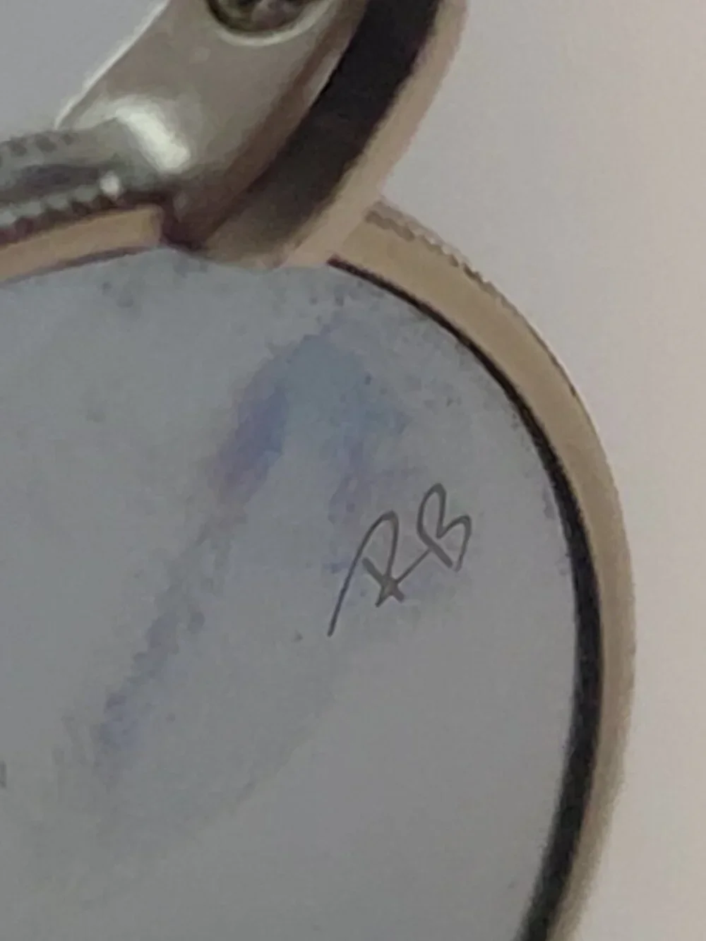 Ray-Ban Round Metal Sunglasses - Silver Frame & Case